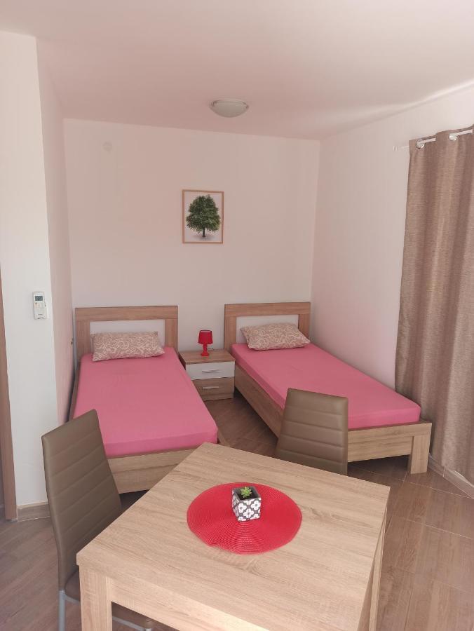 Lastva Holliday Rooms Budva Bagian luar foto