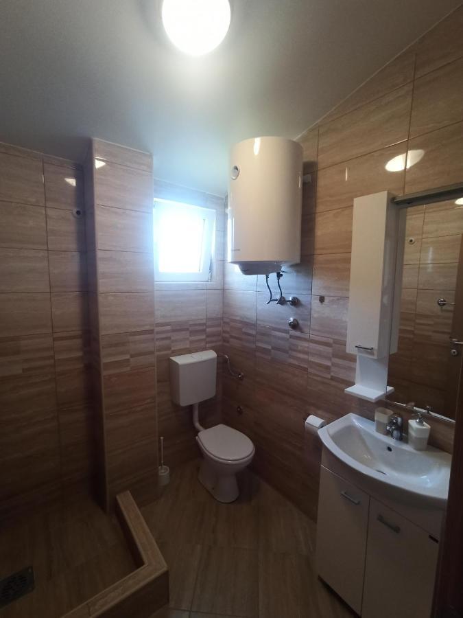 Lastva Holliday Rooms Budva Bagian luar foto