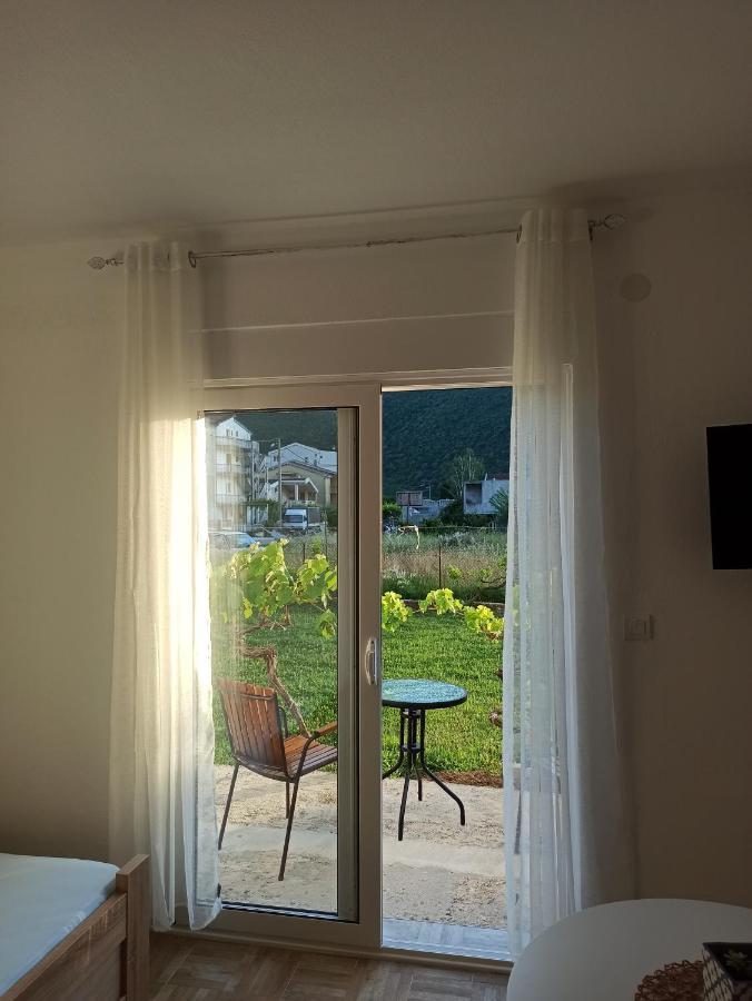 Lastva Holliday Rooms Budva Bagian luar foto