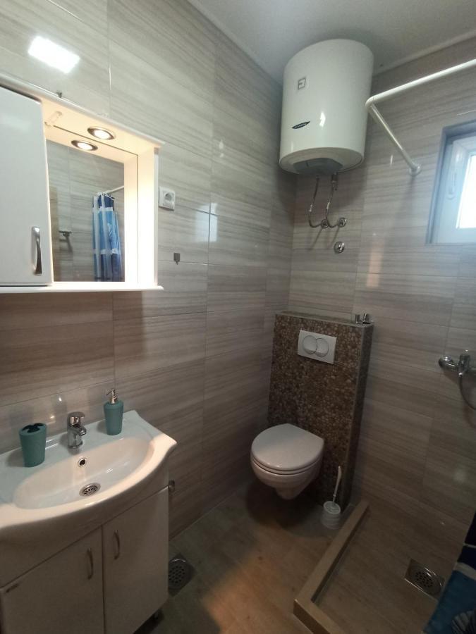 Lastva Holliday Rooms Budva Bagian luar foto