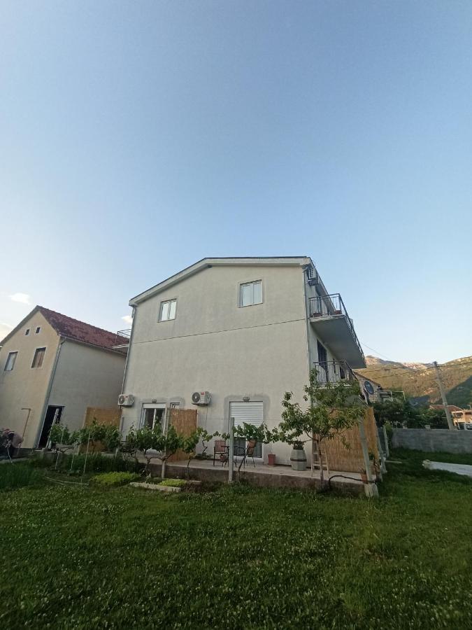 Lastva Holliday Rooms Budva Bagian luar foto